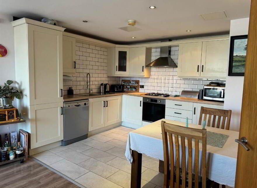 Apt 14 Shaftesbury Court, 3 Marcus Ward Street, Belfast, BT7 1RY