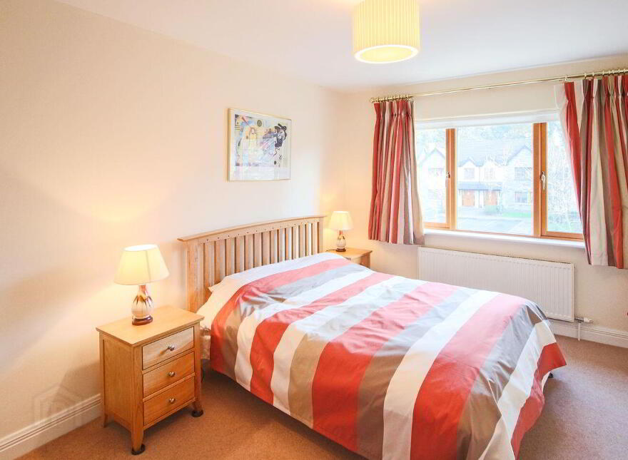 20 Earl Court, Lough Rynn, Mohill, N41E3H4