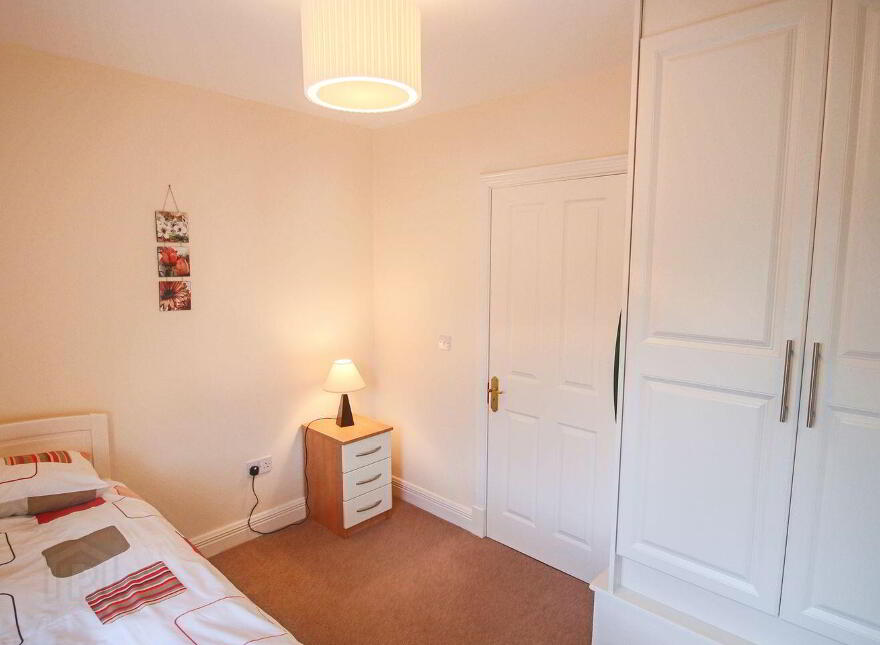 20 Earl Court, Lough Rynn, Mohill, N41E3H4