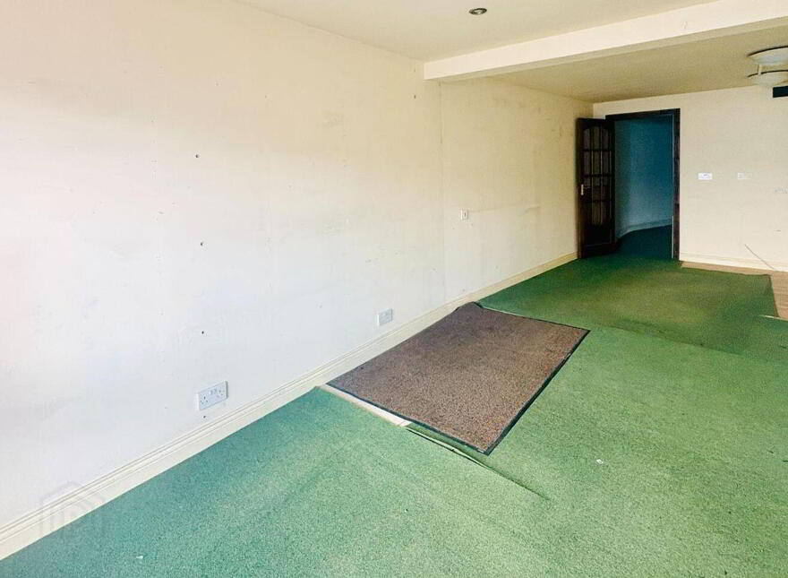 16 Castle Street Upper, Tralee, V92KD93