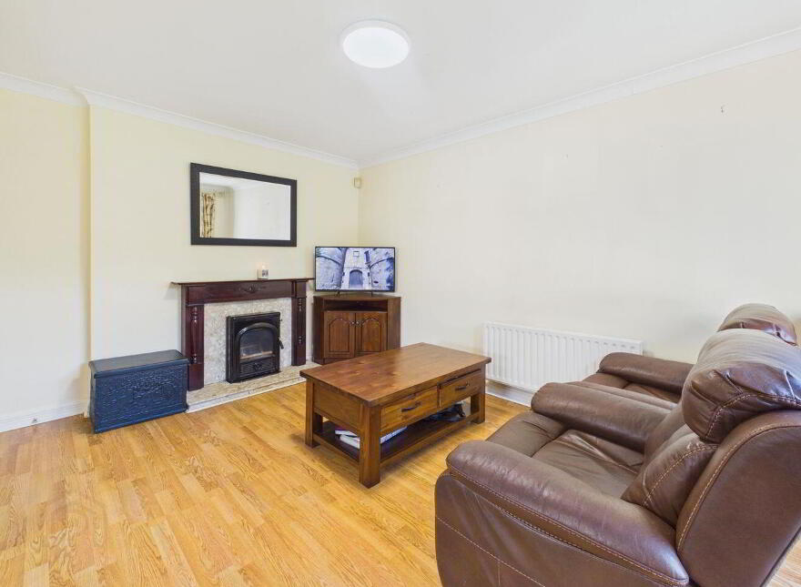 16 Hawthorn Crescent, Ballinasloe, H53WK19