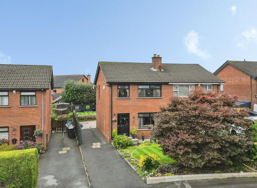 99 Clare Heights, Ballyclare, BT39 9SB