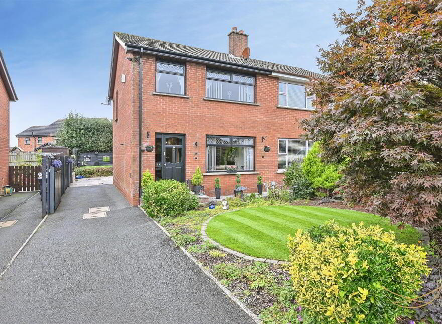 99 Clare Heights, Ballyclare, BT39 9SB
