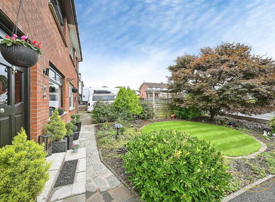 99 Clare Heights, Ballyclare, BT39 9SB