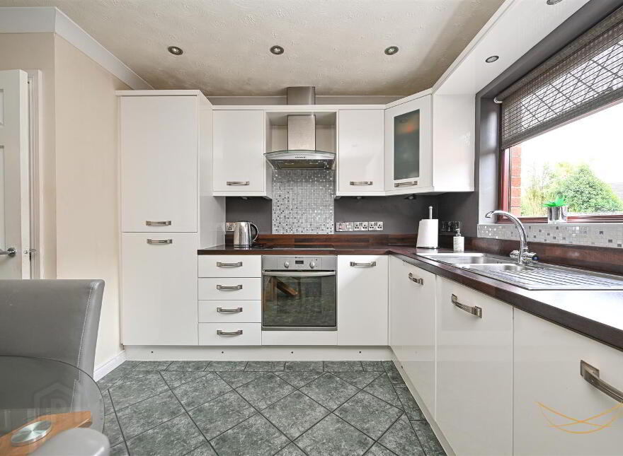 99 Clare Heights, Ballyclare, BT39 9SB
