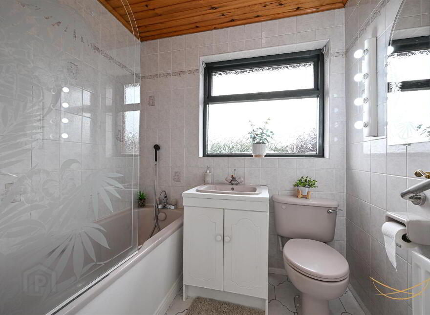 99 Clare Heights, Ballyclare, BT39 9SB