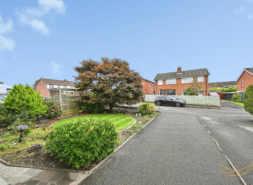 99 Clare Heights, Ballyclare, BT39 9SB