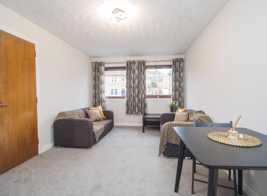 22 Craighouse Gardens, Edinburgh, EH10 5TX