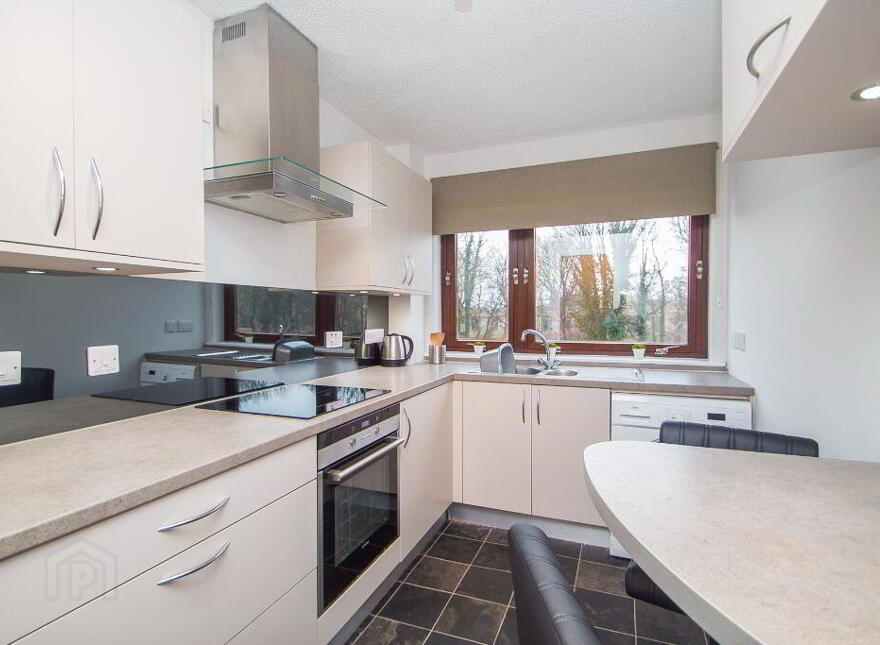 22 Craighouse Gardens, Edinburgh, EH10 5TX
