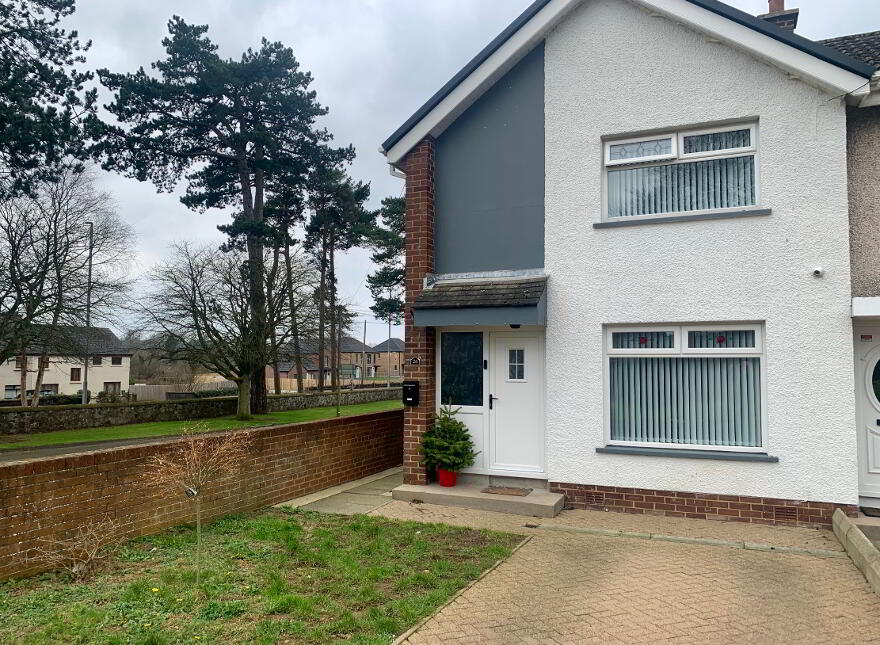 26 Ballycraigy Drive, Antrim, BT41 1NE
