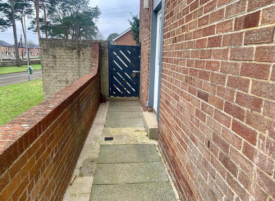 26 Ballycraigy Drive, Antrim, BT41 1NE