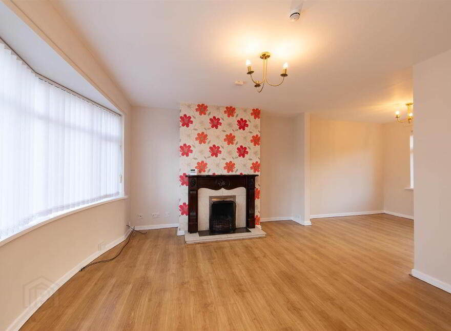 6 Muskett Gardens, Carryduff, Belfast, BT8 8QW