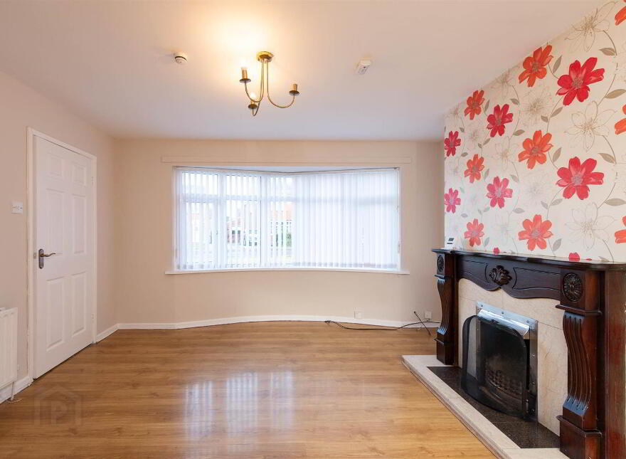 6 Muskett Gardens, Carryduff, Belfast, BT8 8QW