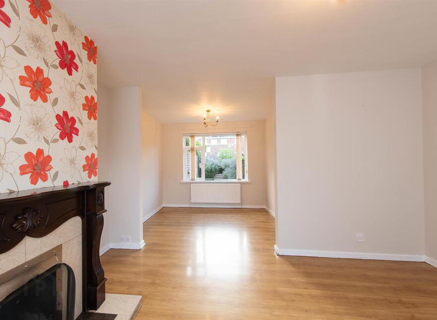 6 Muskett Gardens, Carryduff, Belfast, BT8 8QW