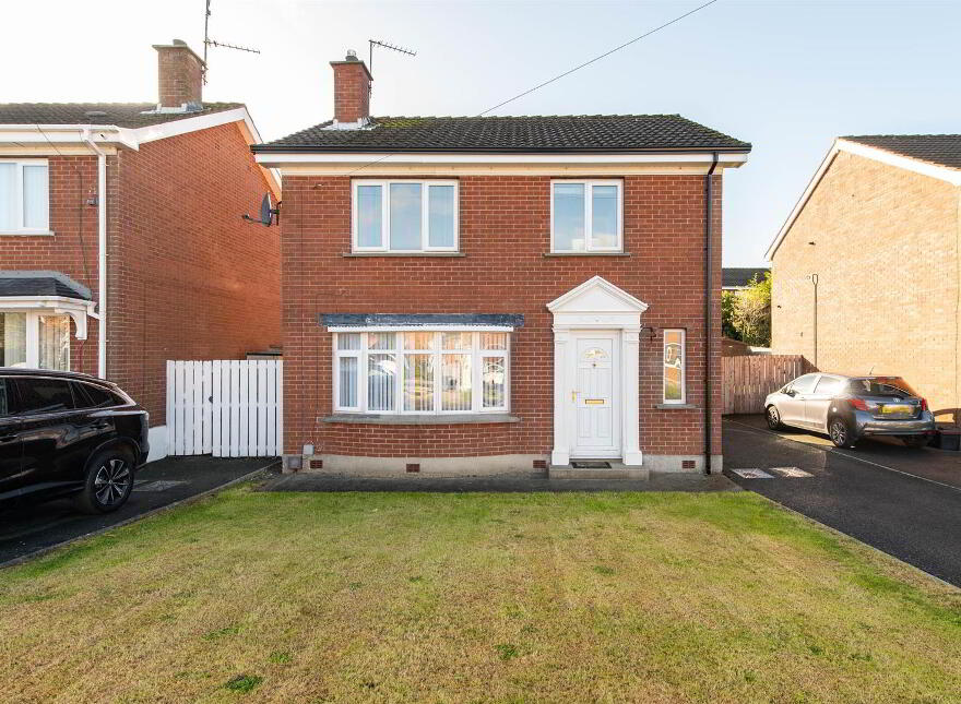 6 Muskett Gardens, Carryduff, Belfast, BT8 8QW