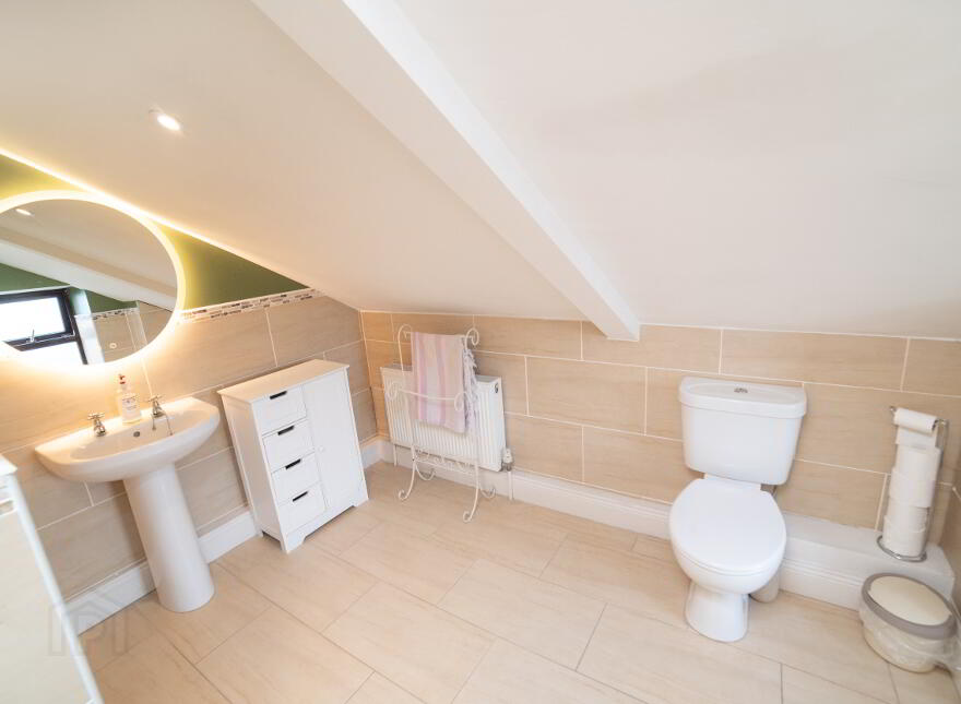 Tara House, Main Street, Doneraile, P51NF8X