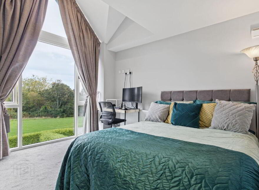 14 Seaview Avenue, Cnoc, Blackrock, A91YEC5