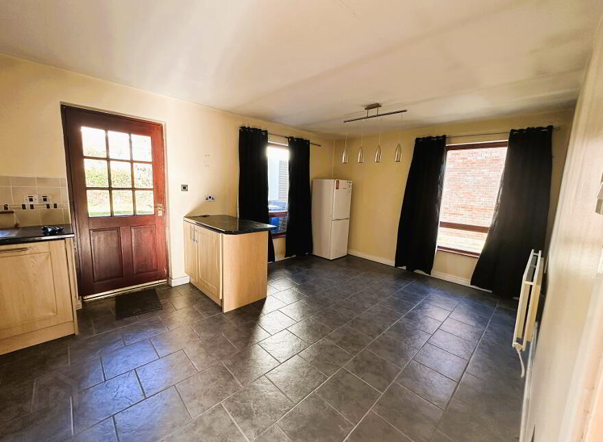 8 Tullybrannigan Brae, Newcastle, BT33 0DG