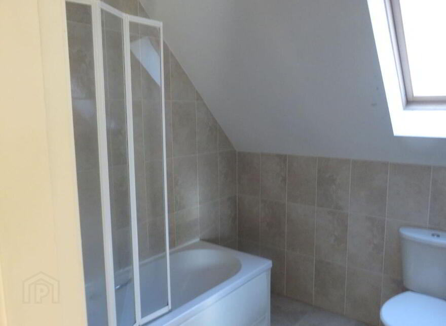 12 Woodview Heights, Connonagh, Connonagh, P81E028