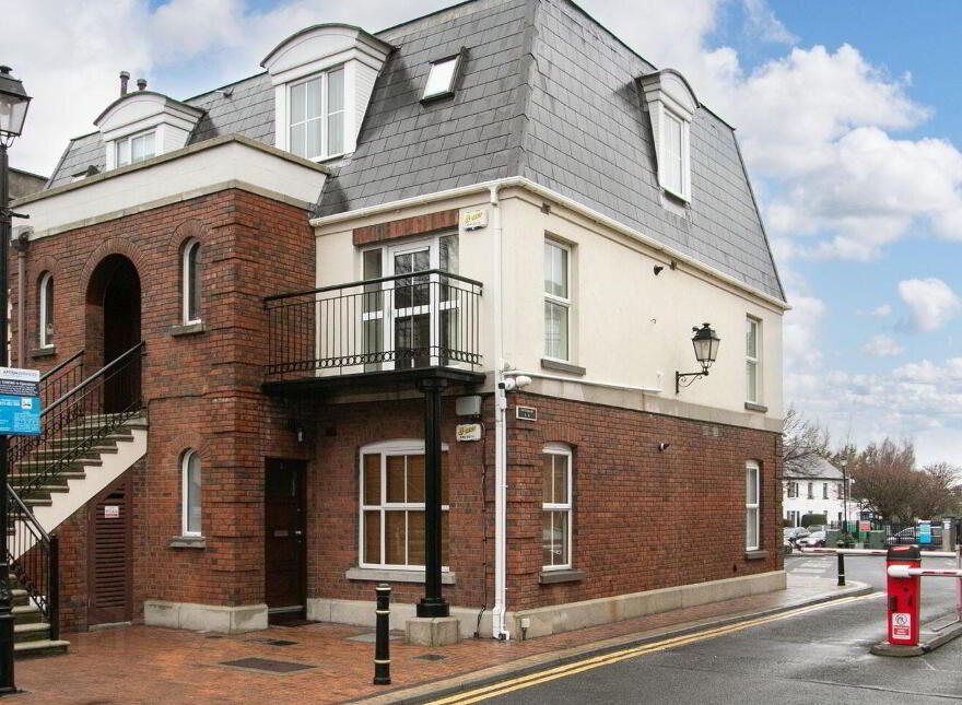 2 Loftus Square, Rathfarnham Gate, Rathfarnham, Dublin 14, D14HH34