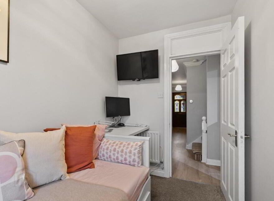 2 Loftus Square, Rathfarnham Gate, Rathfarnham, Dublin 14, D14HH34