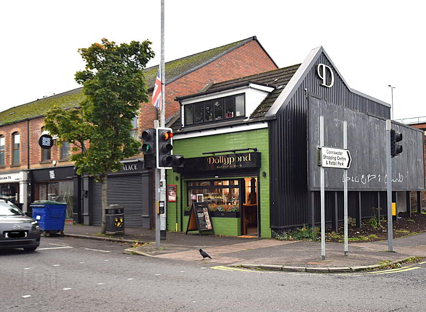 37 Bloomfield Avenue, Belfast, BT5 5AA photo
