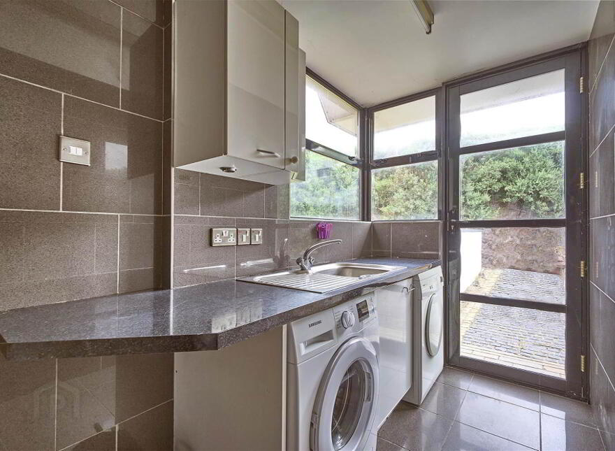 14 Stockbridge Park, Donaghadee, BT21 0QH