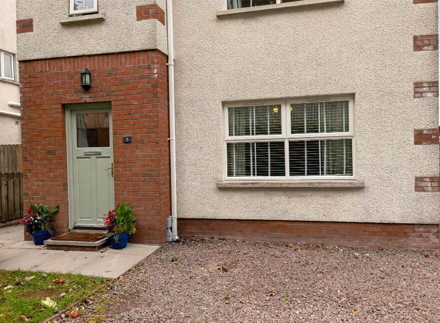 8 Demesne Valley, Dromore, BT25 1TD