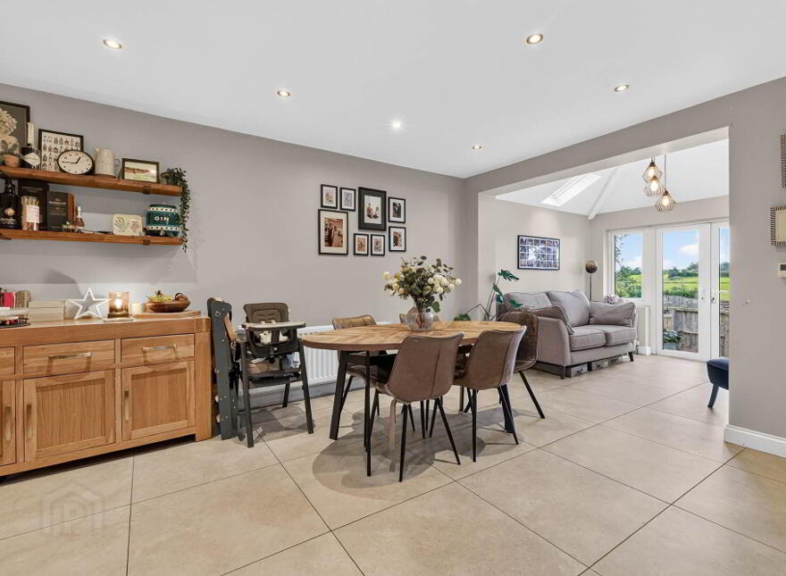 8 Demesne Valley, Dromore, BT25 1TD
