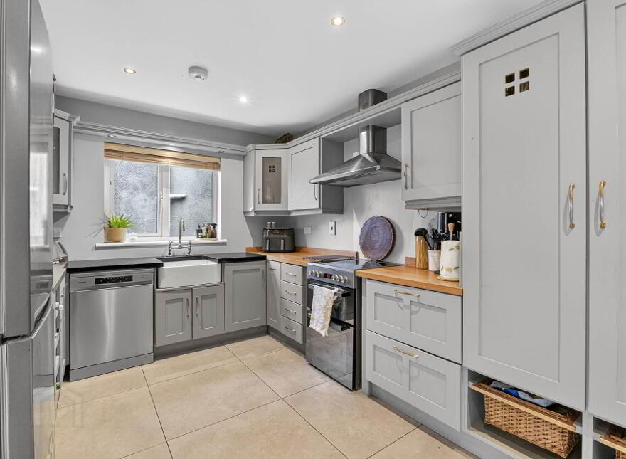 8 Demesne Valley, Dromore, BT25 1TD