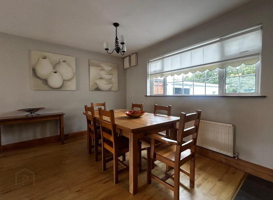 Ardlee, 7 Deerpark Gardens, Cashel, E25HY11