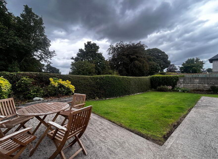 Ardlee, 7 Deerpark Gardens, Cashel, E25HY11