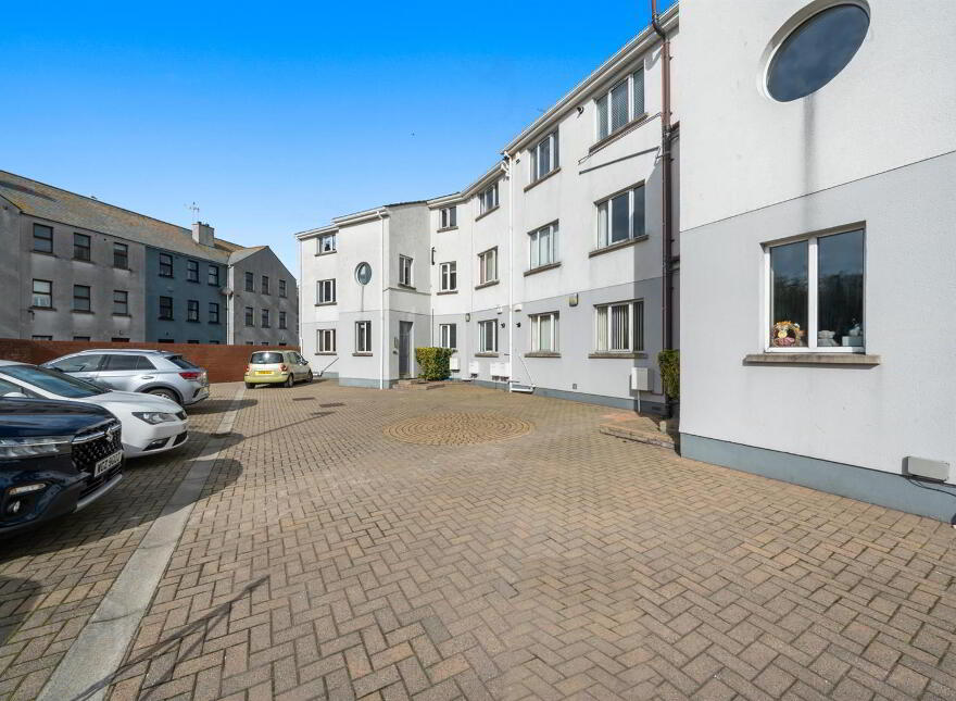 20 Dormans Court, Railway Street, Donaghadee, BT21 0JL