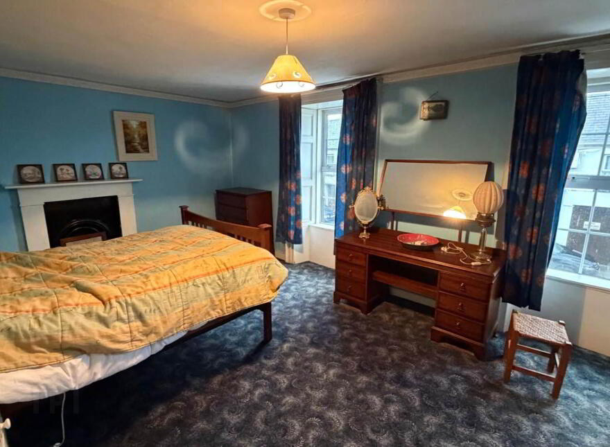Townhouse, Parnell Street, Mountmellick, R32D377