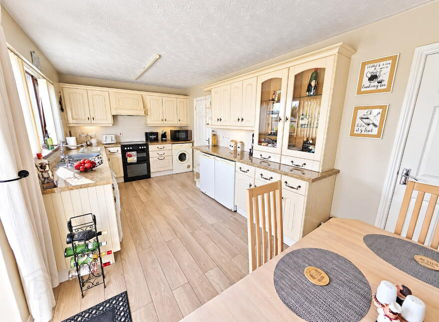 5 Leicester Court, Carrickfergus, BT38 8YY