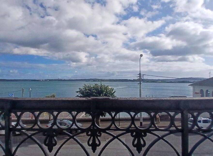 13 Westbourne Place, Cobh, P24Y199