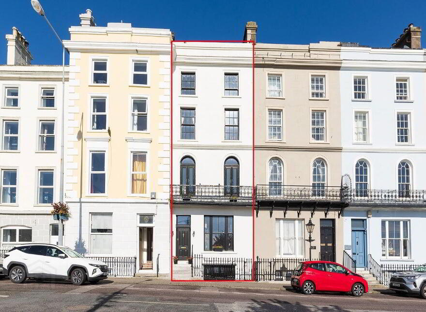 13 Westbourne Place, Cobh, P24Y199