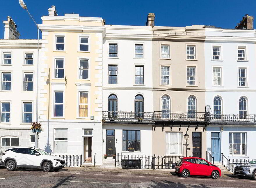13 Westbourne Place, Cobh, P24Y199
