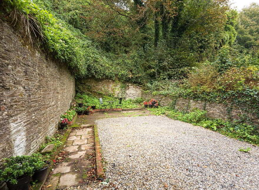 13 Westbourne Place, Cobh, P24Y199