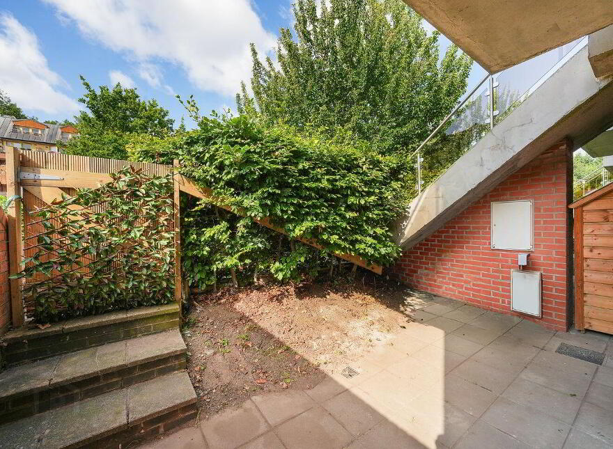 1 Knockmaree, Lucan Road, Chapelizod, Chapelizod, D20