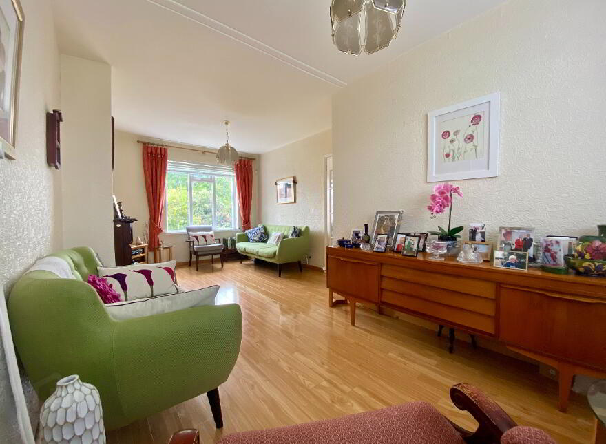 52 Victoria Road, Carrickfergus, BT38 7JJ