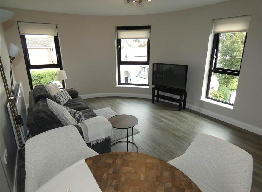 Apt 2, 223a Belmont Road, Belfast, BT4 2AH