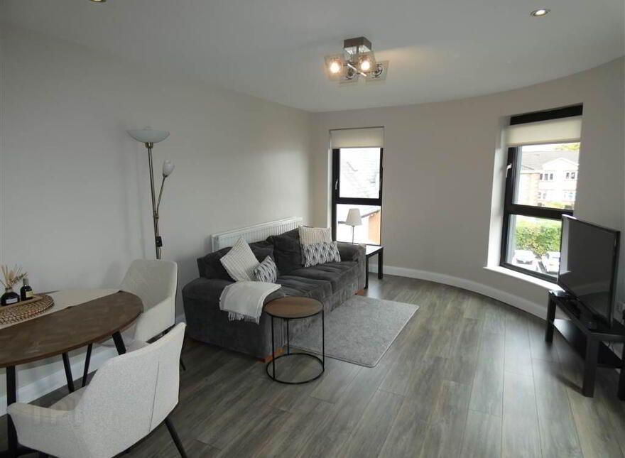Apt 2, 223a Belmont Road, Belfast, BT4 2AH