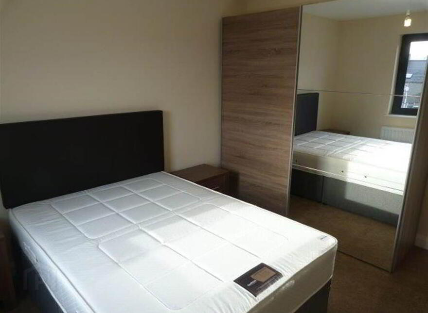 Apt 2, 223a Belmont Road, Belfast, BT4 2AH