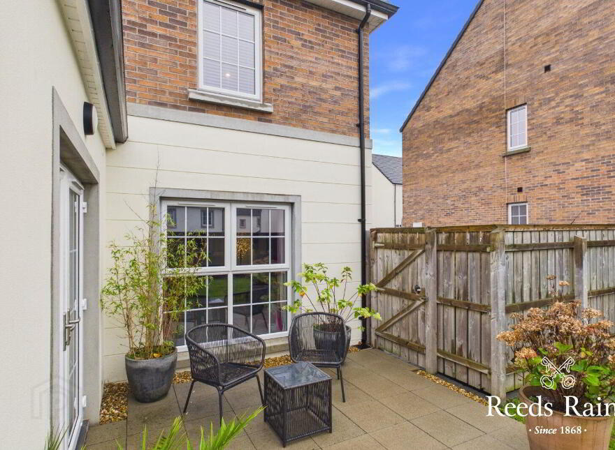 11 Bashford Park Close, Carrickfergus, BT38 7FQ