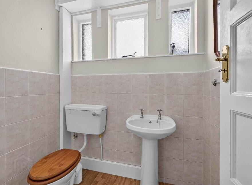 211 Kings Road, Belfast, BT5 7EH