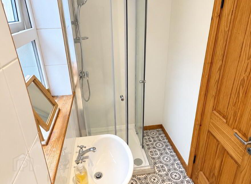 92 Donegal Avenue, Belfast, BT12 6LX