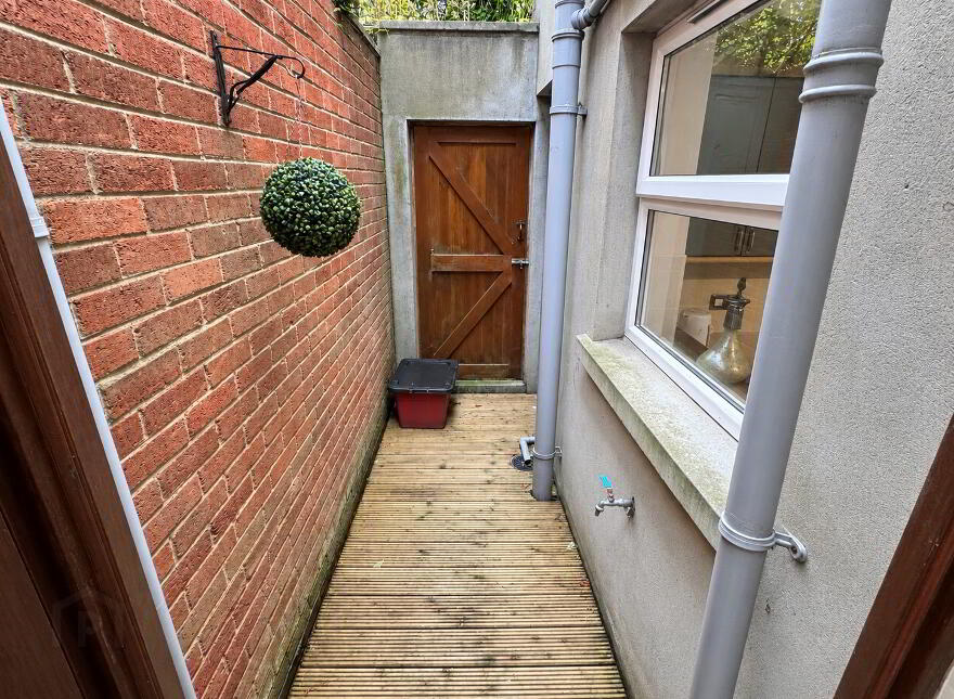 92 Donegal Avenue, Belfast, BT12 6LX