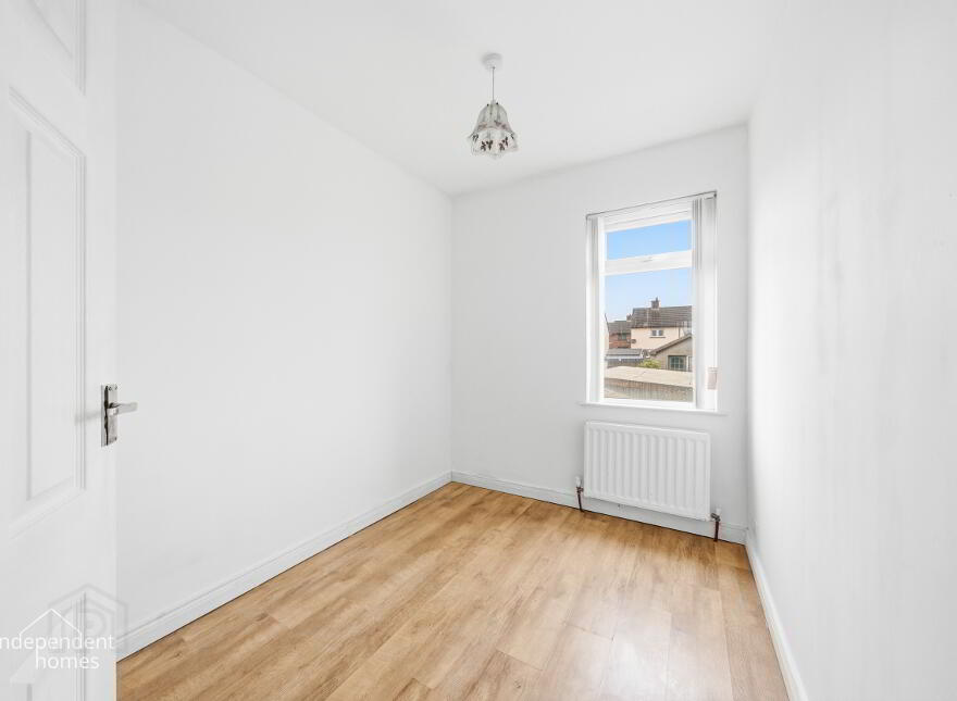 76 Upper Waterloo Road, Larne, BT40 1HB