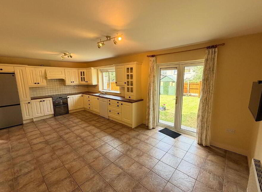 10 The Courtyard, Castlepark, Mallow, P51XKE8